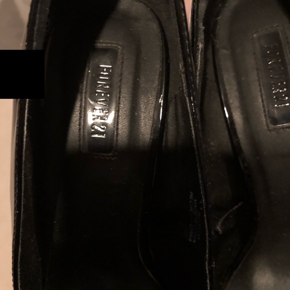 Glossy black Stilettos - Picture 6 of 7